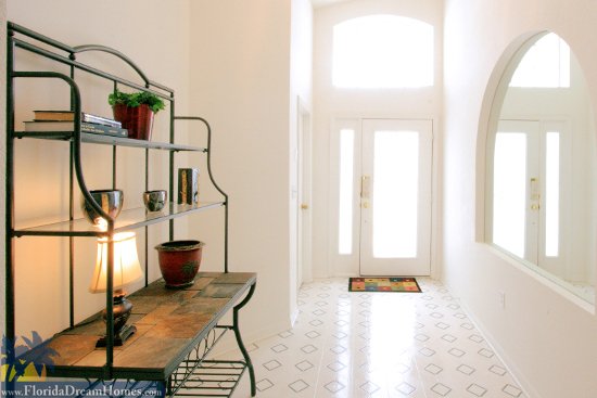Entrance Hallway-4 Bed\/3 Bath home wtih 2 Masters